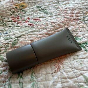 REFY Glow and Sculpt Primer